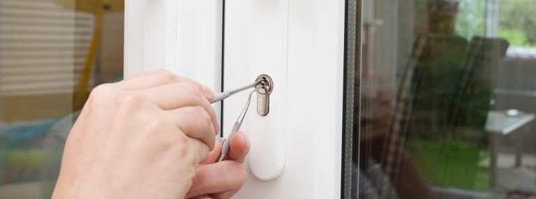 Your Home Deserves the Best Security – Choose Tustin, CA Residential Locksmiths