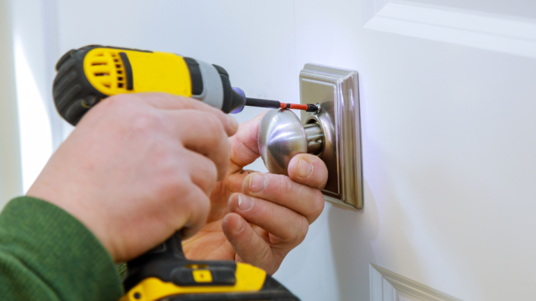 Experienced Commercial Locksmith Professionals in Tustin, CA